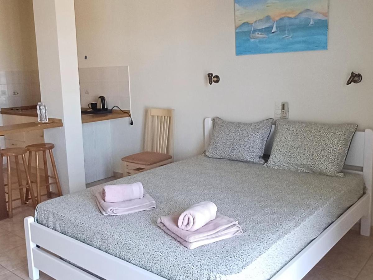 Flora Studios Corfu - Adults Only Benitses  Extérieur photo