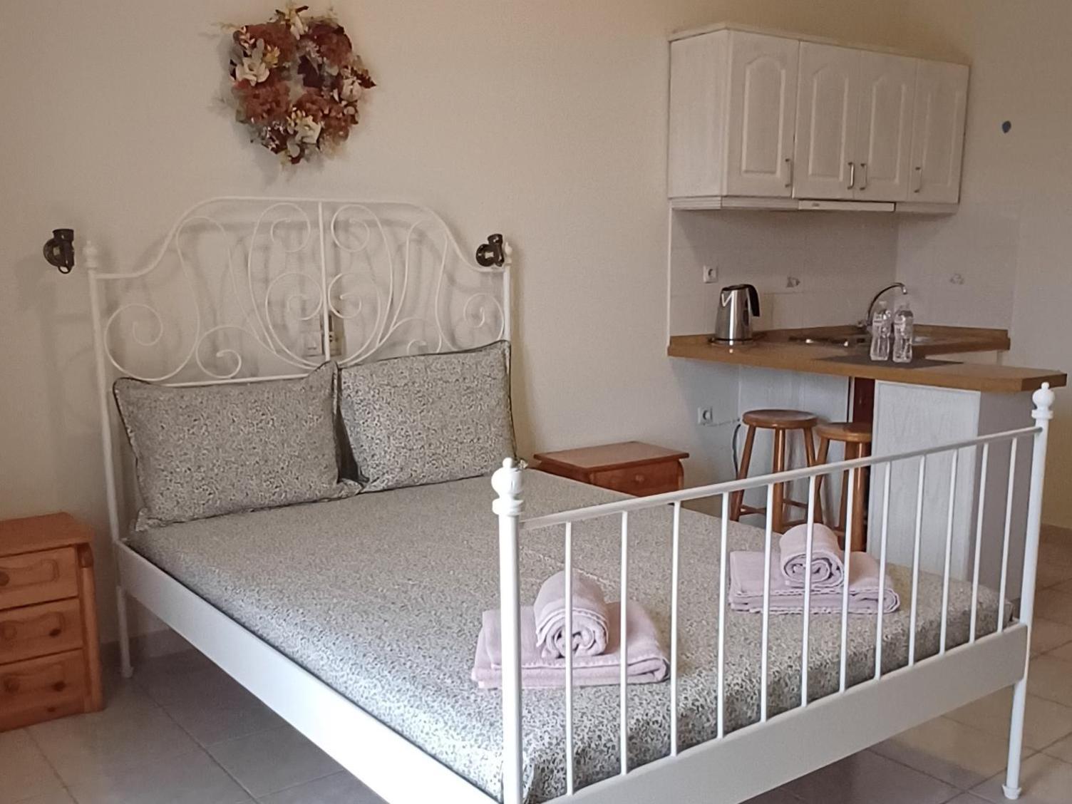 Flora Studios Corfu - Adults Only Benitses  Chambre photo